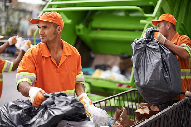 Best Commercial Cleanout Services  in Loma Ri, CA